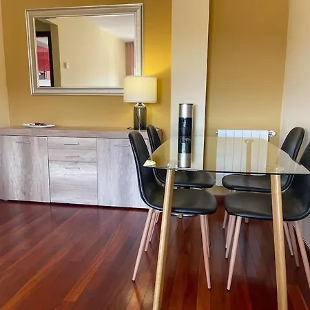 Apartmán El De Adriana En Torrelavega. *